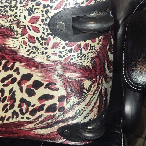 KATHY VAN ZEELAND Leopard Print Women's Travel Rolling Bag - Picture 9 of 16